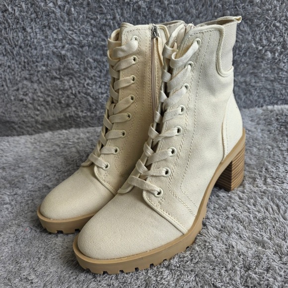 NEW Dolce Vita Women's Lace Up Canvas Ankle Boots Heel Lug Sole‎ Beige Size 7 - Picture 1 of 6